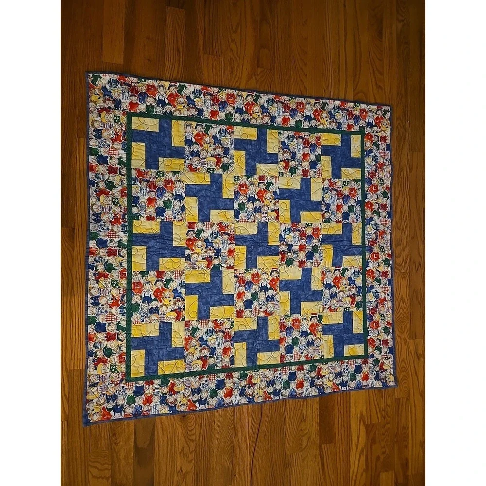 Vtg Patchwork Quilt Handmade‎ Baby Throw Reversible Blanket Kids Children Red